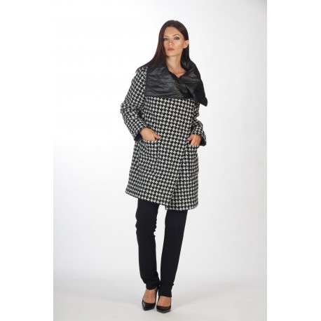 Houndstooth cape